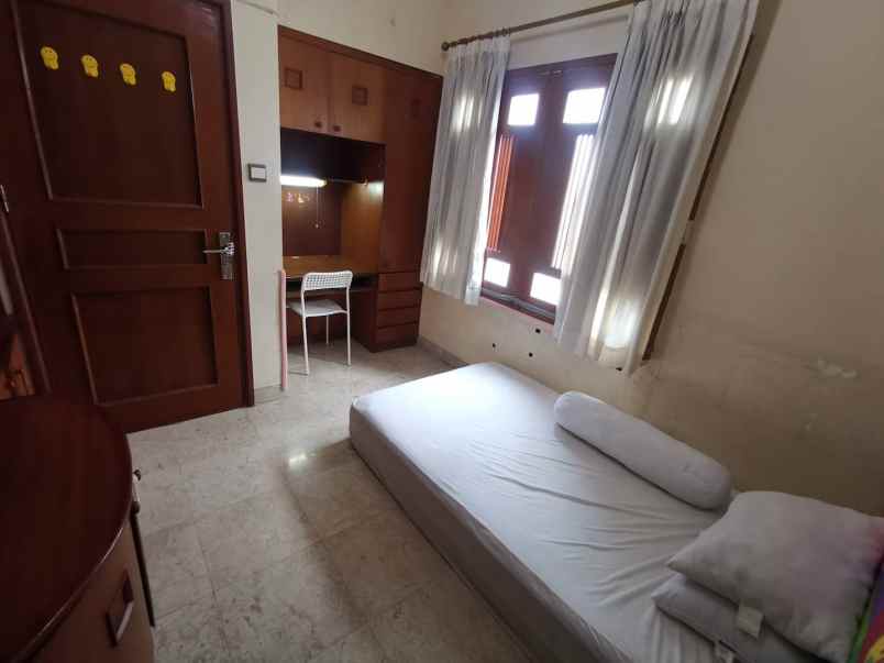 apartemen jl prof dr satrio jakarta