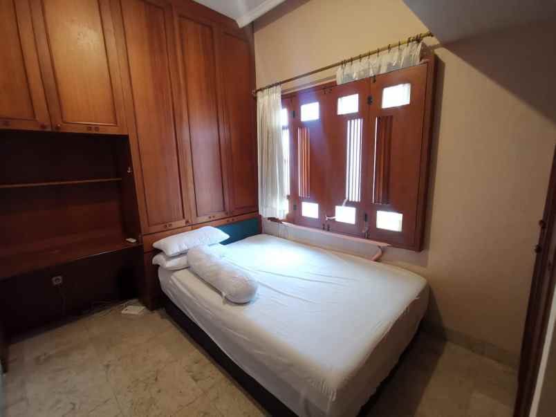 apartemen jl prof dr satrio jakarta