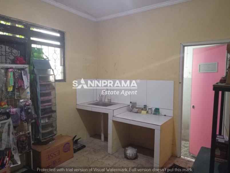 bangunan toko 3 pintu cagar alam selatan depok