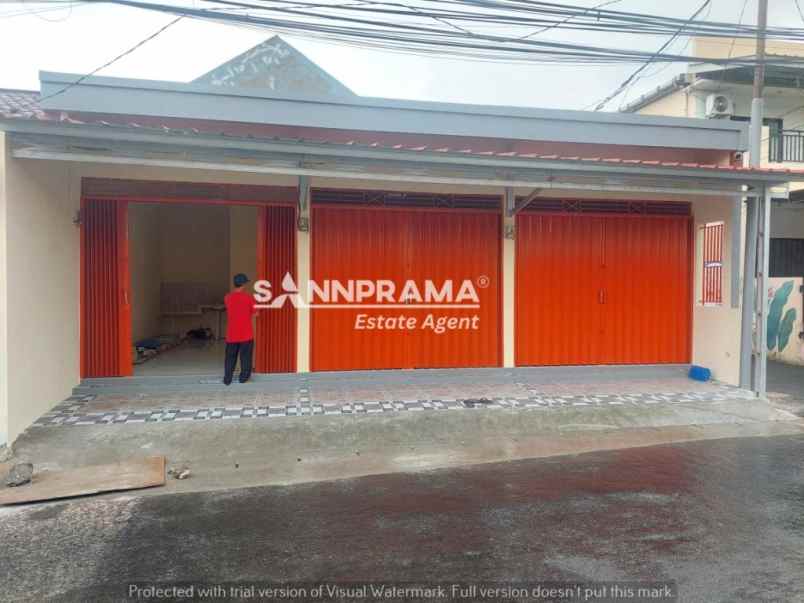 bangunan toko 3 pintu cagar alam selatan depok