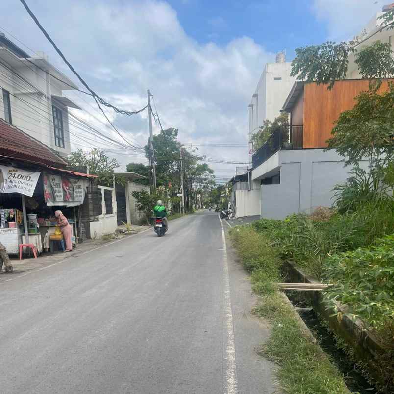 dijual 2 2 are 4 4 are jl tukad badung renon denpasar