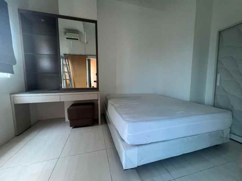 dijual apartemen jalan bukit darmo boulevard