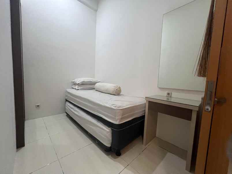 dijual apartemen jalan bukit darmo boulevard