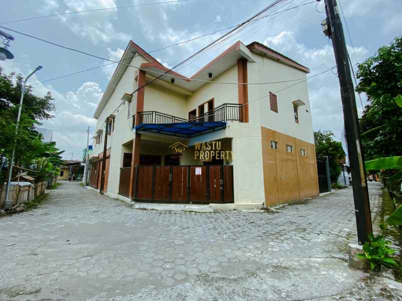 dijual cepat kost 14 kamar dekat stadion maguwoharjo