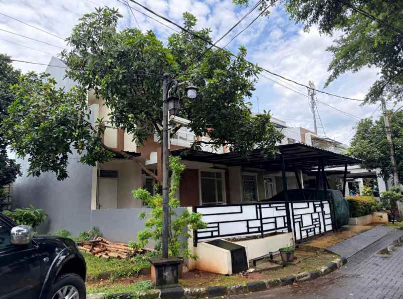 dijual cepat rumah bagus di emerald spring bekasi