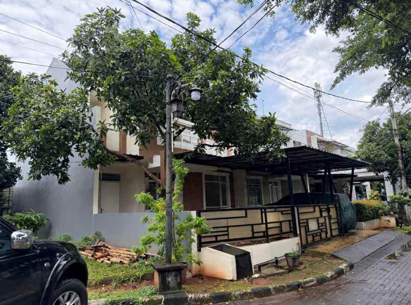 dijual cepat rumah bagus di emerald spring bekasi
