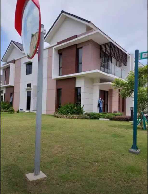 dijual cepat rumah hook di burgundy summarecon bekasi