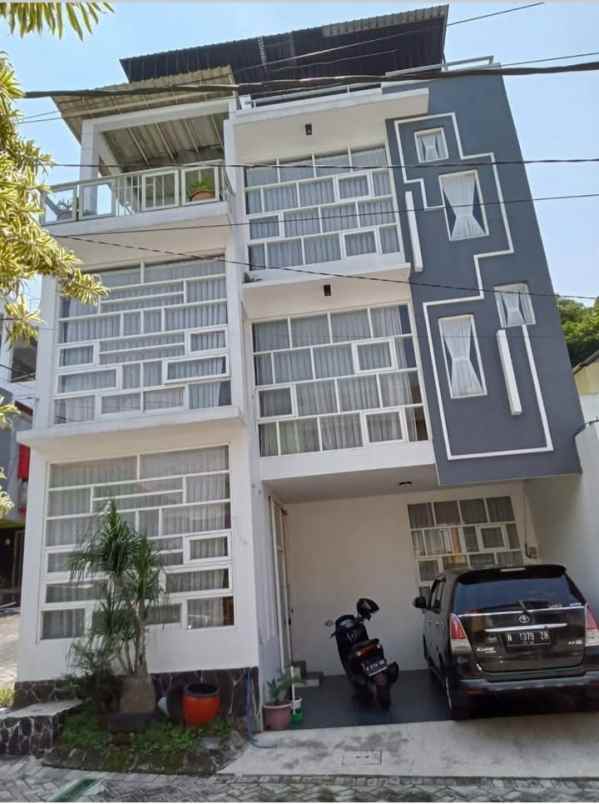 dijual cepat villa batu kota batu jawa timur