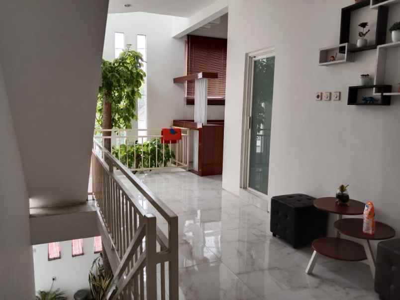 dijual cepat villa batu kota batu jawa timur