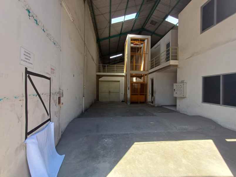 dijual depo pergudangan area sidoarjo