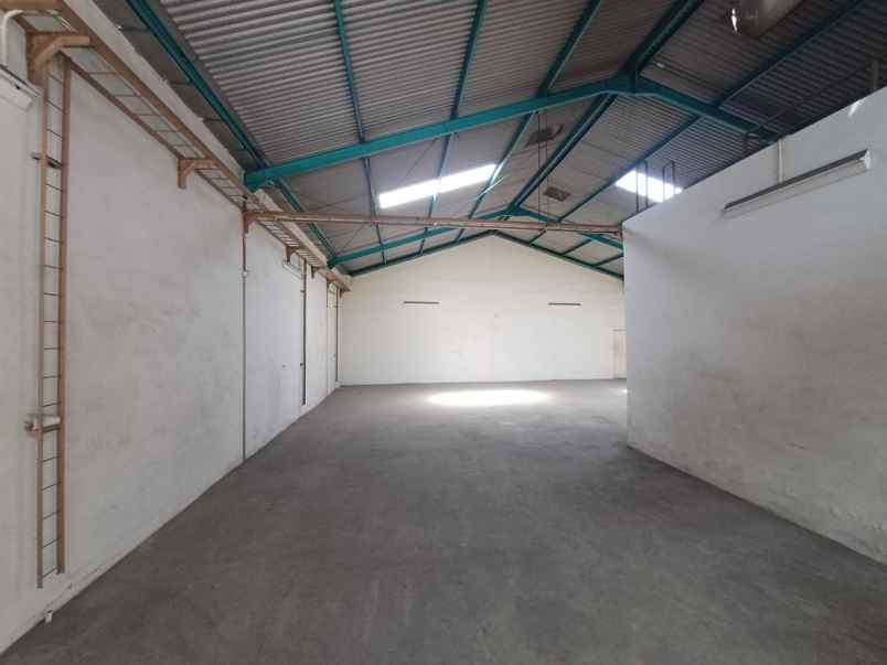 dijual depo pergudangan area sidoarjo
