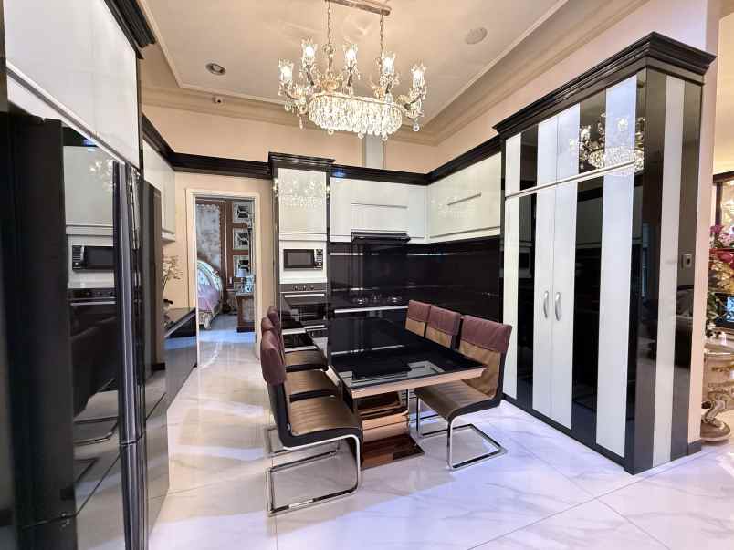 dijual gedung full furnished di blok m jakarta selatan