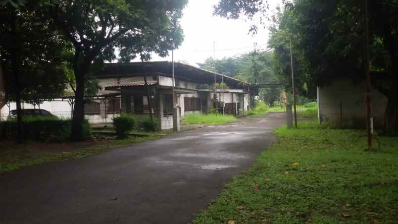 dijual gudang ex pabrik garmen di mojokerto