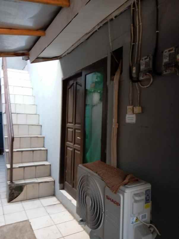 dijual kost cirendeu ciputat timur tangsel