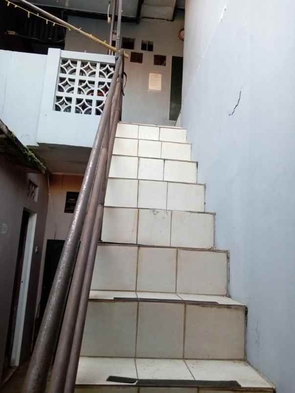 dijual kost cirendeu ciputat timur tangsel