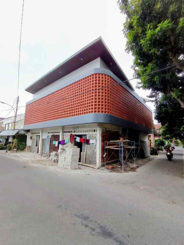 dijual kost condong catur