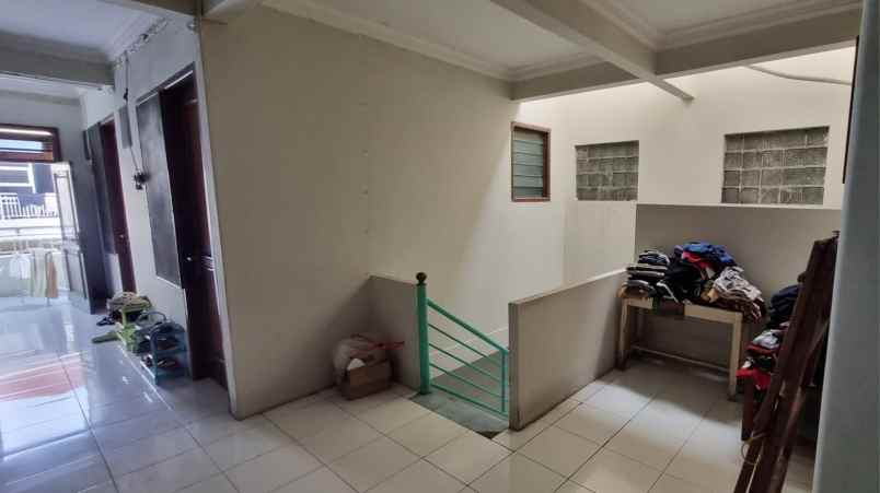 dijual kost jalan rungkut mejoyo