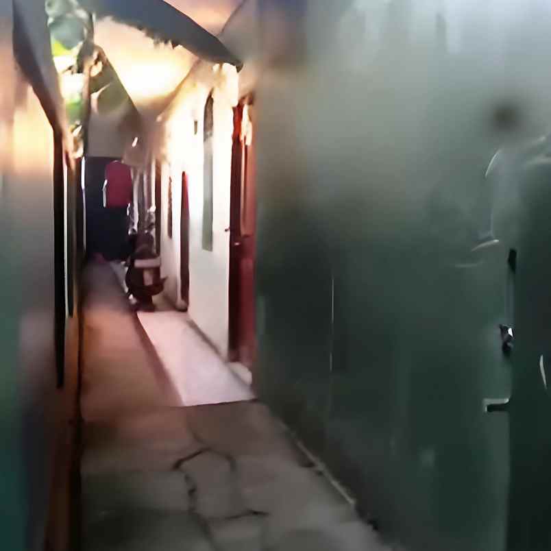 dijual kost jl cirendeu raya