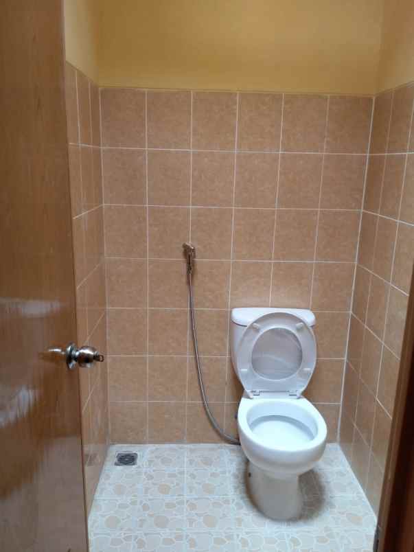 dijual kost jl darussalam