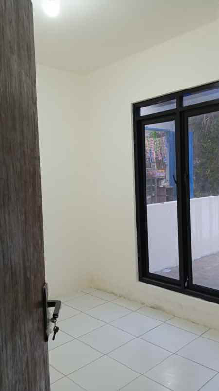 dijual kost jl sariwangi bandung