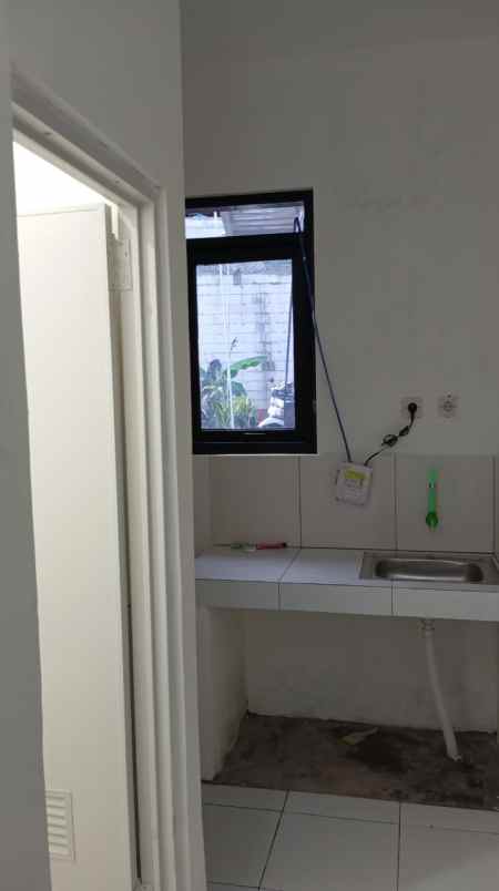 dijual kost jl sariwangi bandung