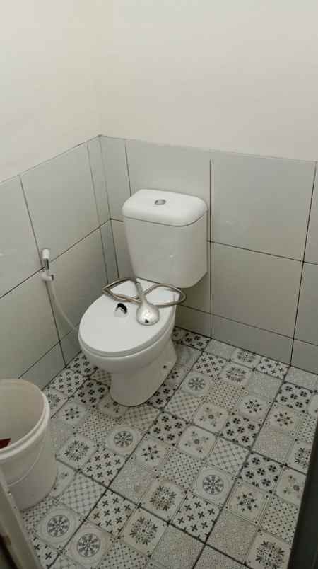 dijual kost jl sariwangi bandung