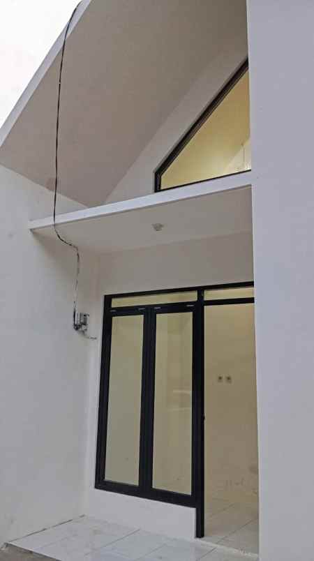 dijual kost jl sariwangi bandung