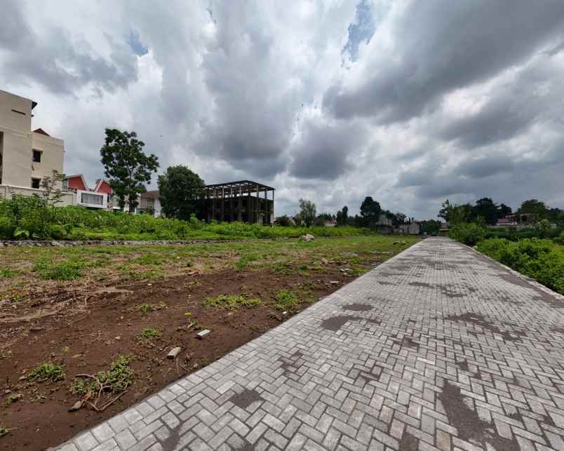 dijual kost jogja di jl pandanaran dekat pasar umbul