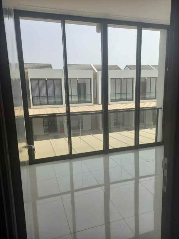 dijual murah rumah pik2 milenial 4 5x10