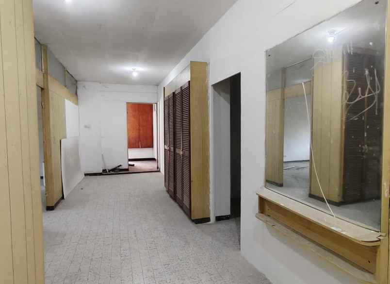 dijual ruko gudang kantor darmo kec wonokromo