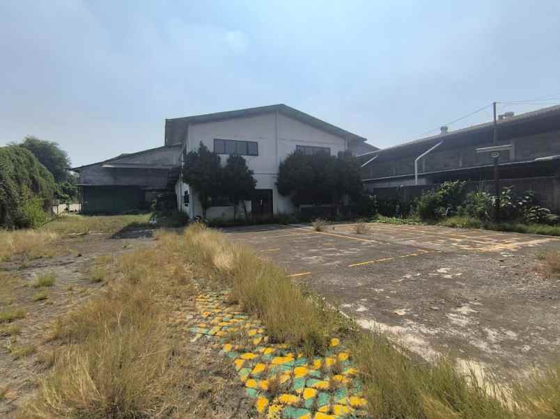 dijual ruko gudang kantor jalan raya setu bekasi