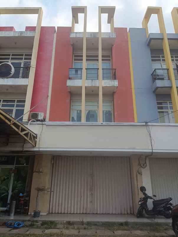 dijual ruko gudang kantor jalan raya simphoni kota