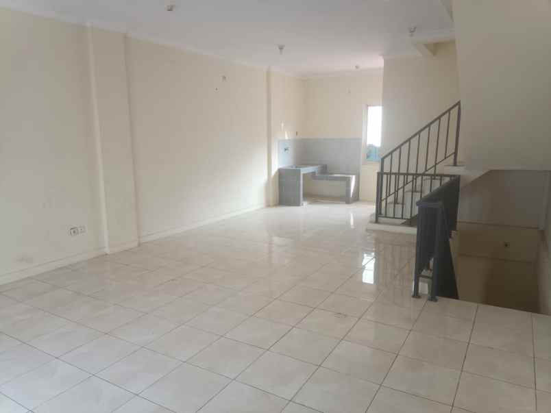 dijual ruko gudang kantor jalan raya simphoni kota