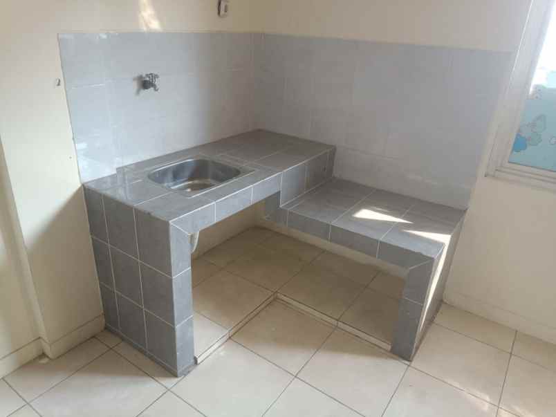 dijual ruko gudang kantor jalan raya simphoni kota