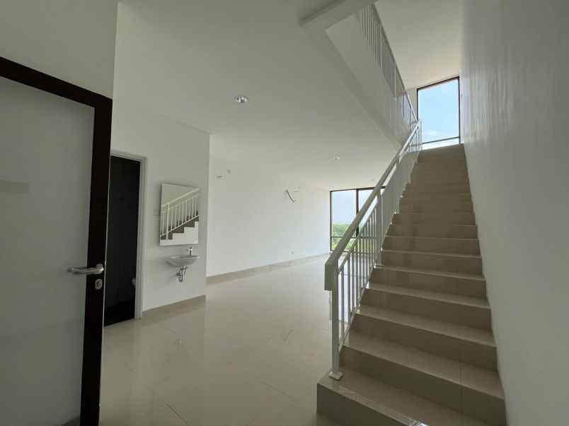 dijual ruko gudang kantor jbd foodtopia jgc cakung
