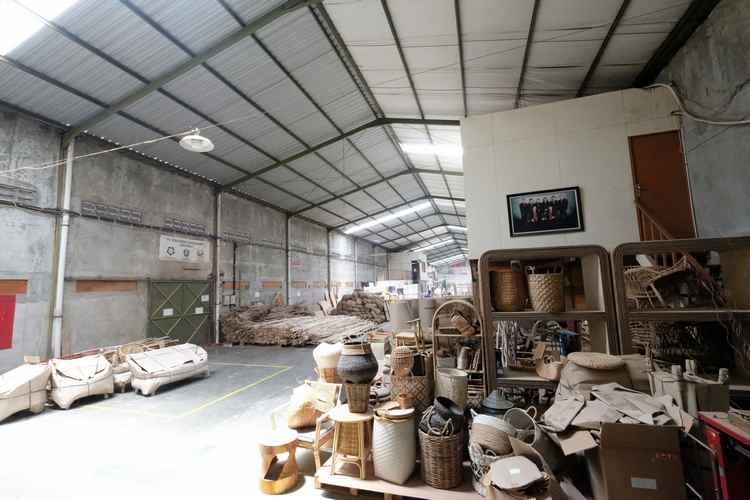 dijual ruko gudang kantor jl wahyono blok f no 01