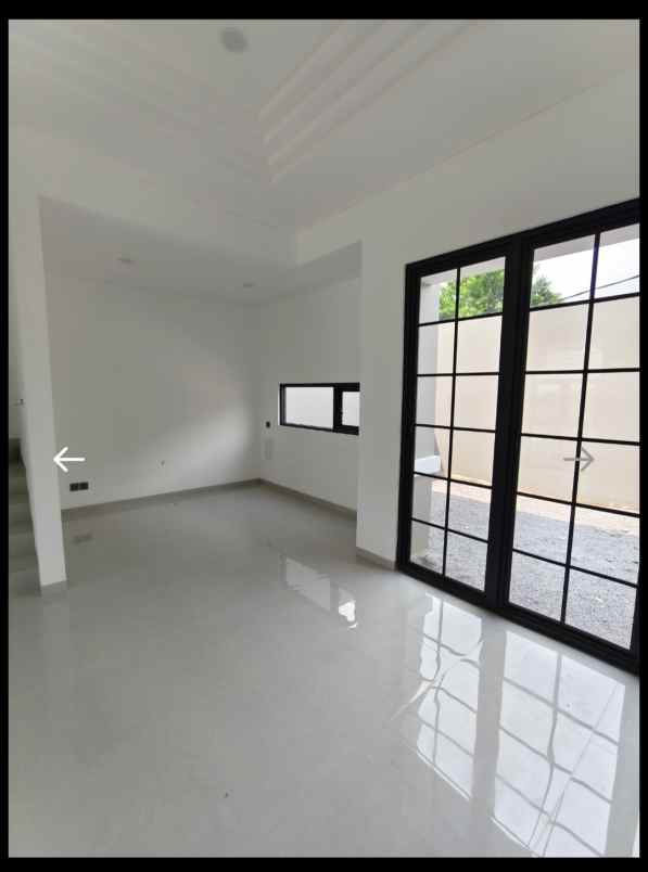 dijual rumah 2 lantai baru di sayap setiabudi bandung