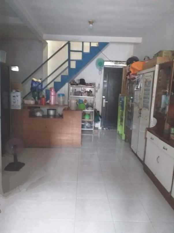 dijual rumah 2 lantai beji depok