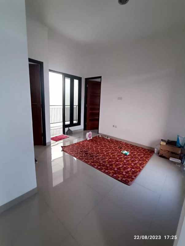 dijual rumah 2 lantai dekat rs amira munjul purwakarta