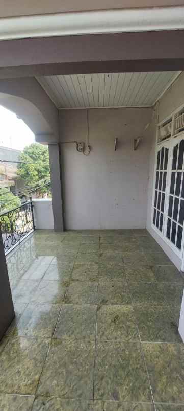 dijual rumah 2 lantai dekat rumah sakit di pengasinan