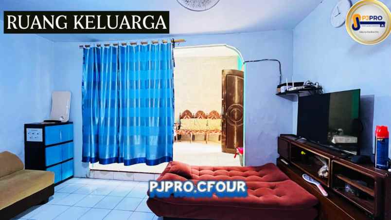 dijual rumah 2 lantai di kaliabang tengah