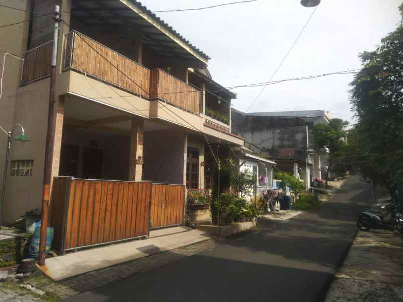 dijual rumah 2 lantai di sulaji ngaliyan semarang