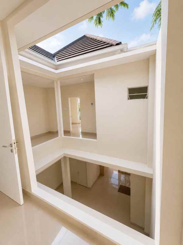 dijual rumah 2 lantai maguwoharjo sleman
