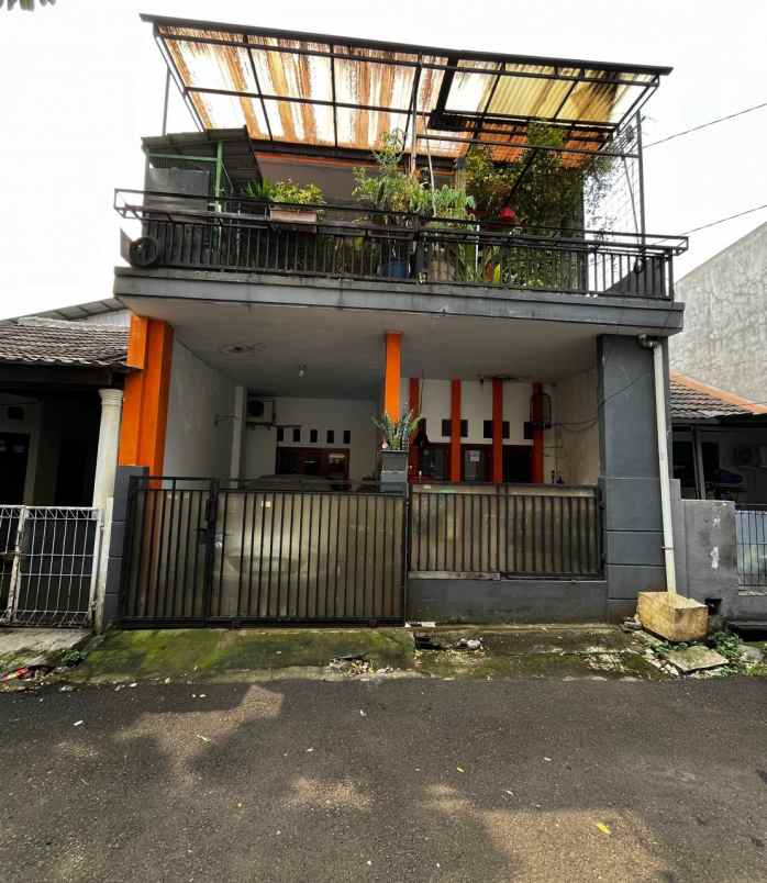 dijual rumah 2 lantai seharga rp 546 jt bogor