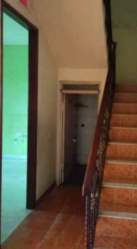 dijual rumah 2 lantai siaphuni di taman pulogebang