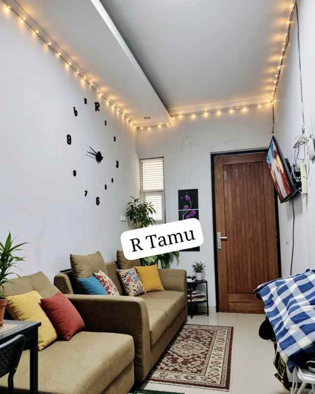 dijual rumah 2lt di cilangkap jakarta timur