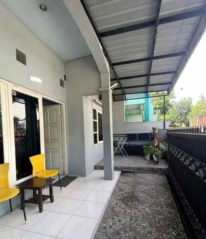 dijual rumah ambarukmo