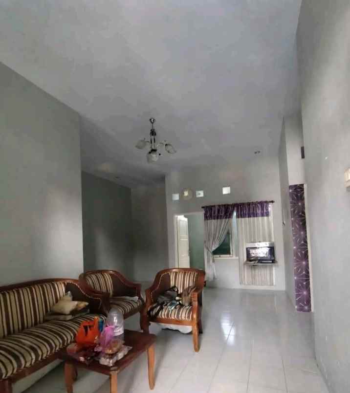 dijual rumah ambarukmo
