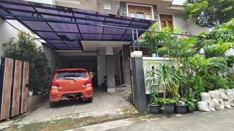 dijual rumah angkaln jati jati waringin