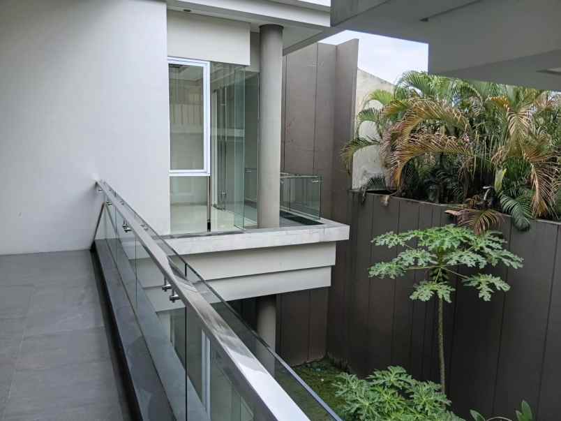 dijual rumah araya galaxy bumi permai